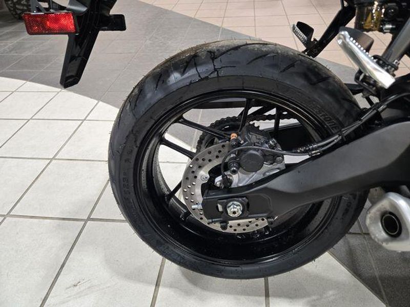 NEW 2026 YAMAHA YZFR7 Image 21