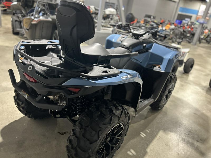 New 2025 Can-Am OUTLANDER MAX XT 700 Image 6