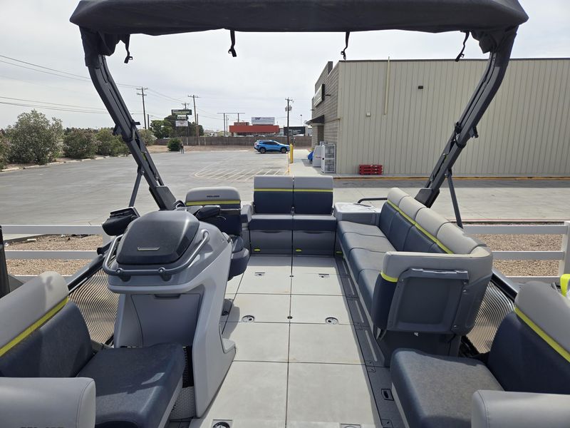 NEW 2026 SEADOO SWITCH CRUISE LIMITED 21 300HP DOUBLE BIMINI WITH GALVANIZED TRAILER Image 5