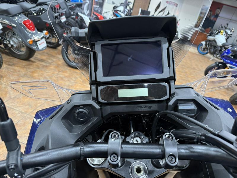 2025 Honda NT1100 DCT Image 12