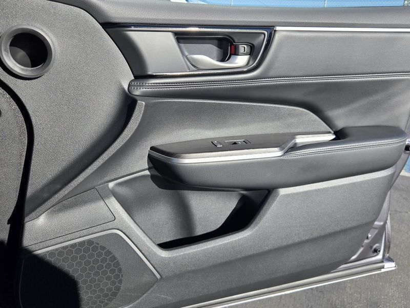 Used 2020 Honda Clarity Plug-In Hybrid Sedan