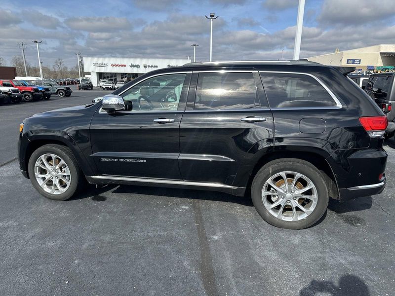 2020 Jeep Grand Cherokee SummitImage 9