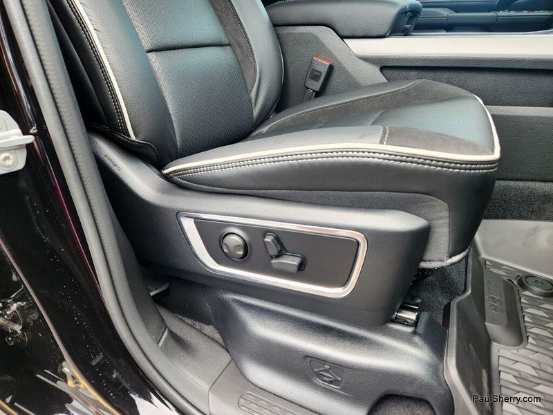 New 2025 RAM 1500 Laramie Crew Cab 4x4 5