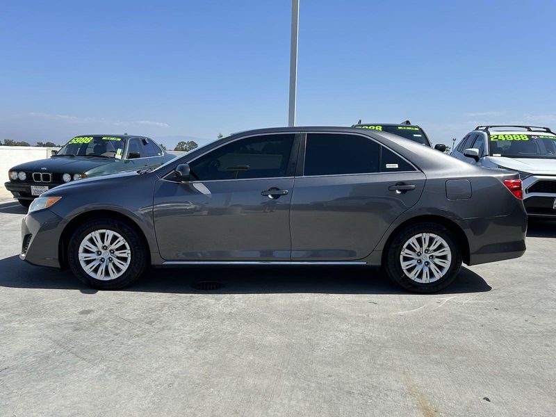 2014 Toyota Camry LEImage 7