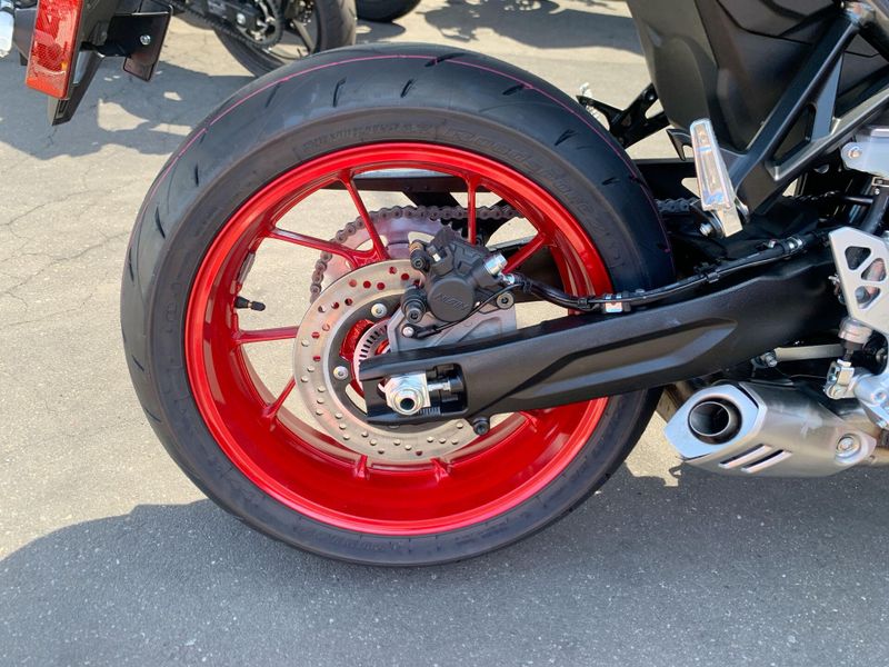 New 2026 Suzuki GSX-8TT Image 15