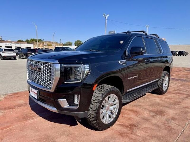 Used 2021 GMC Yukon DenaliImage 1