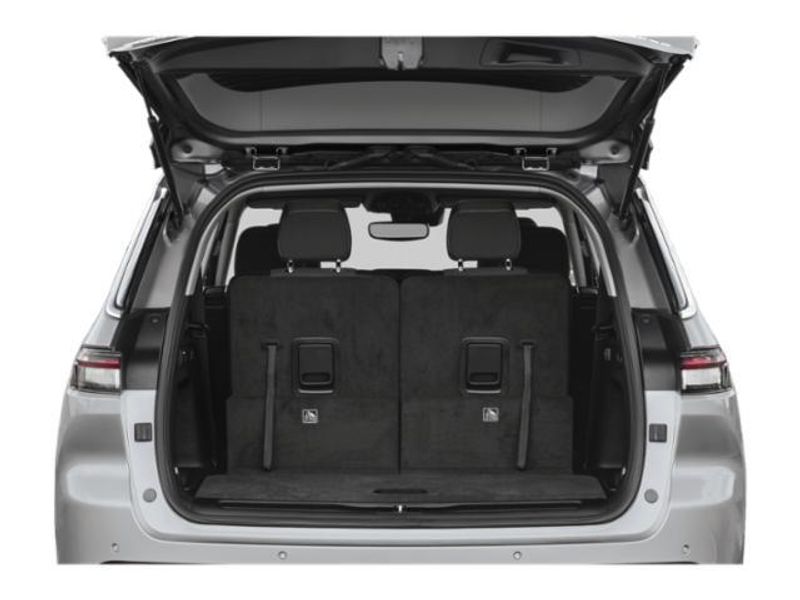 New 2025 Jeep Grand Cherokee L Summit 4x4Image 11