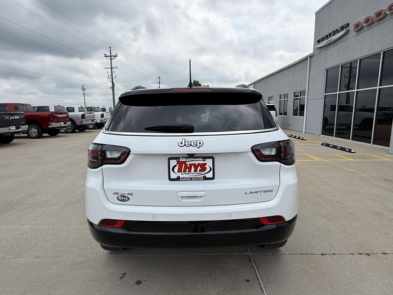 Used 2025 Jeep Compass LimitedImage 39