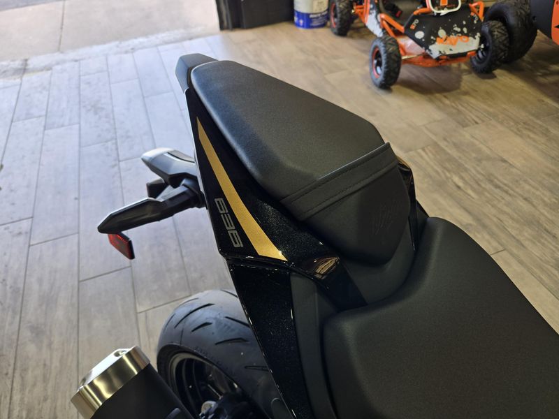 NEW 2026 KAWASAKI NINJA ZX6R ABS Image 11