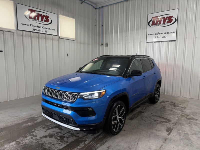 Used 2024 Jeep Compass LimitedImage 16
