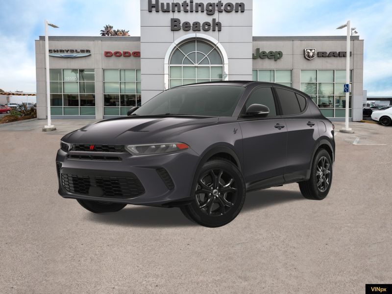 2024 Dodge Hornet R/T AWD in a Gray Cray exterior color and Blackinterior. BEACH BLVD OF CARS beachblvdofcars.com 