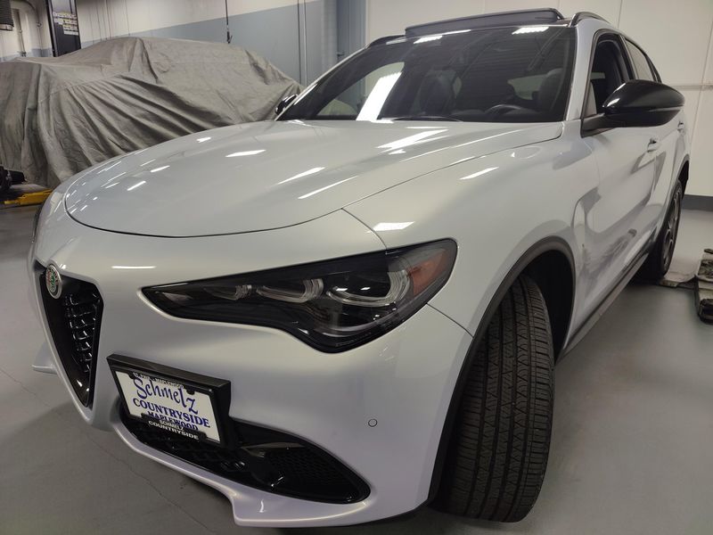 Used 2024 Alfa Romeo Stelvio Sprint AWD w/Sunroof/Nav/Wheel PkgImage 12