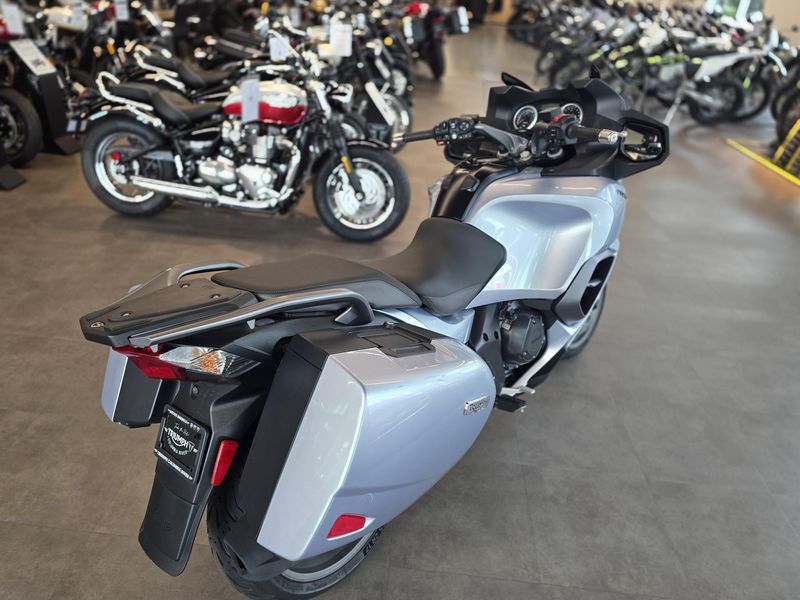 Used 2014 Triumph TROPHY SE 