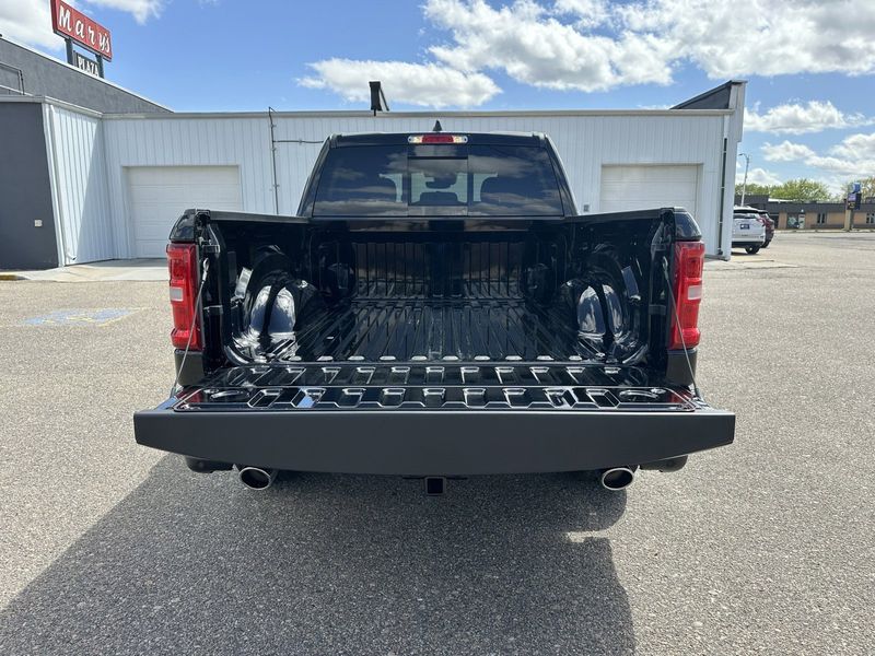 2025 RAM 1500 Big Horn Crew Cab 4x4 5