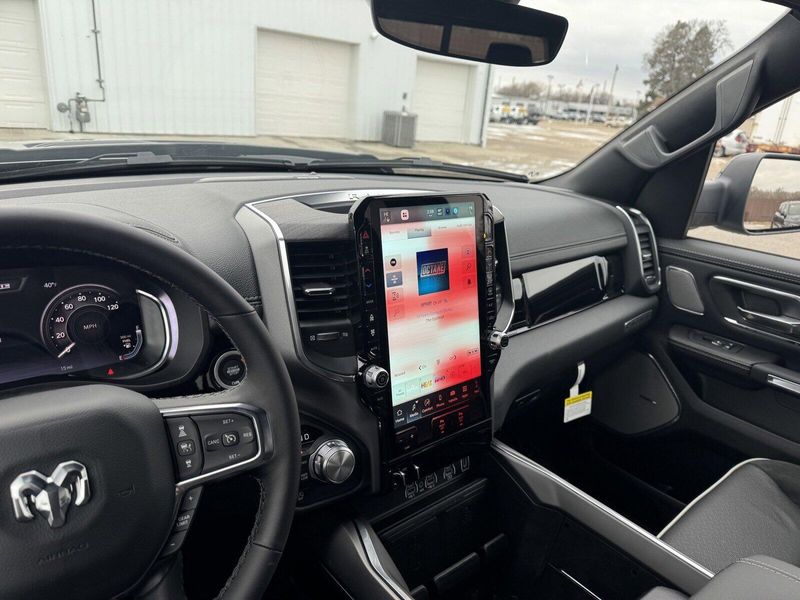 2025 RAM 1500 LaramieImage 25