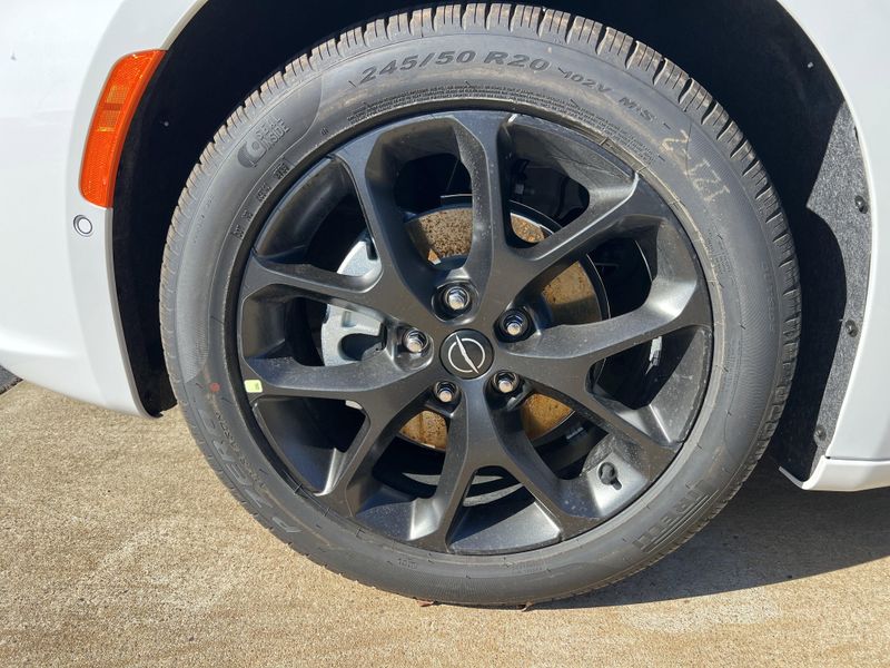 New 2026 Chrysler Pacifica LimitedImage 10