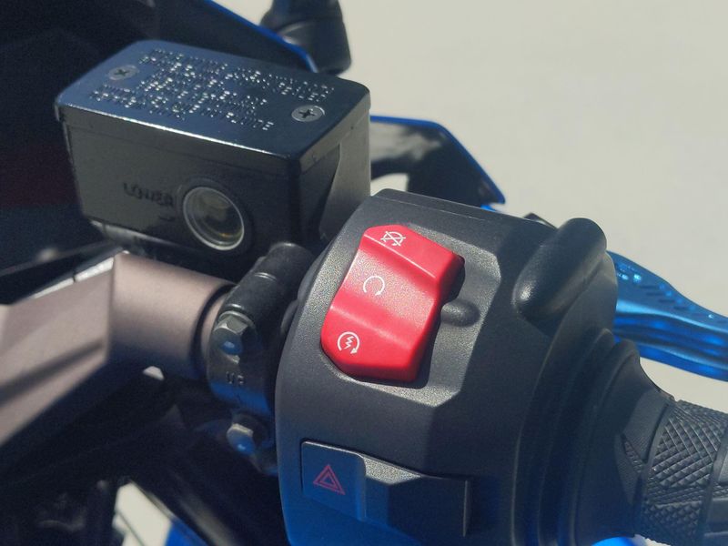 Used 2024 Suzuki GSX-8R Image 10