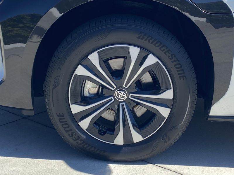 Used 2024 Toyota bZ4X XLEImage 8