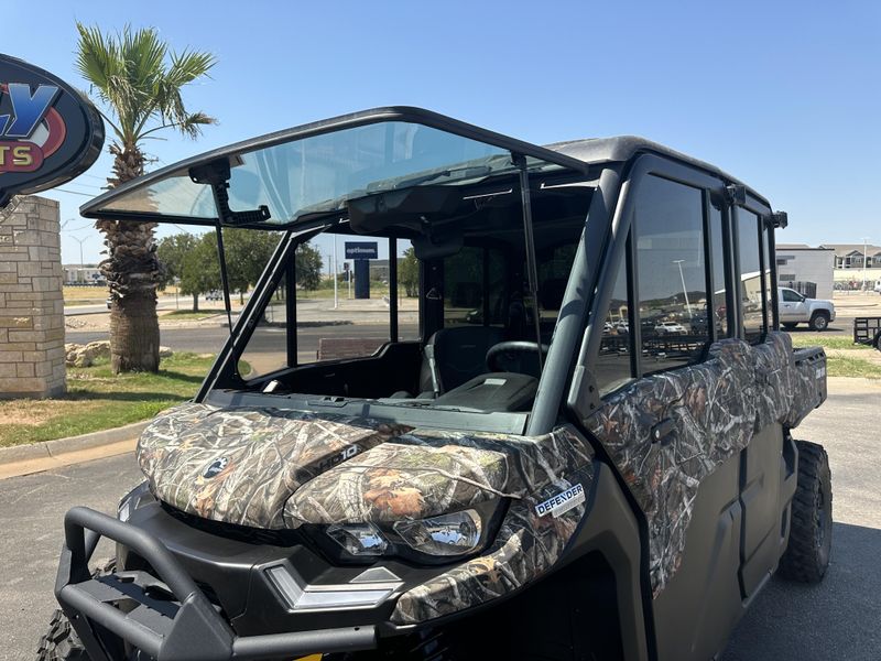 2025 Can-Am DEFENDER MAX LIMITED CAB HD10 WILDLAND CAMO Image 12