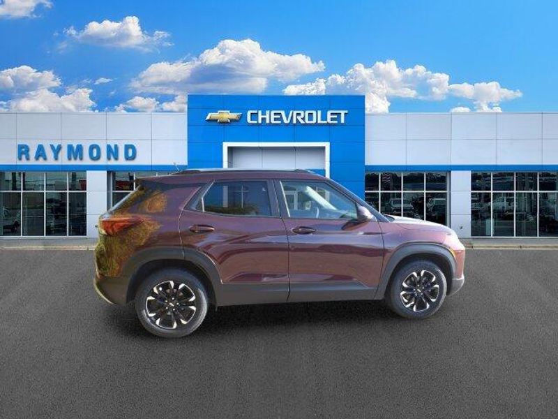 Used 2023 Chevrolet TrailBlazer LTImage 3