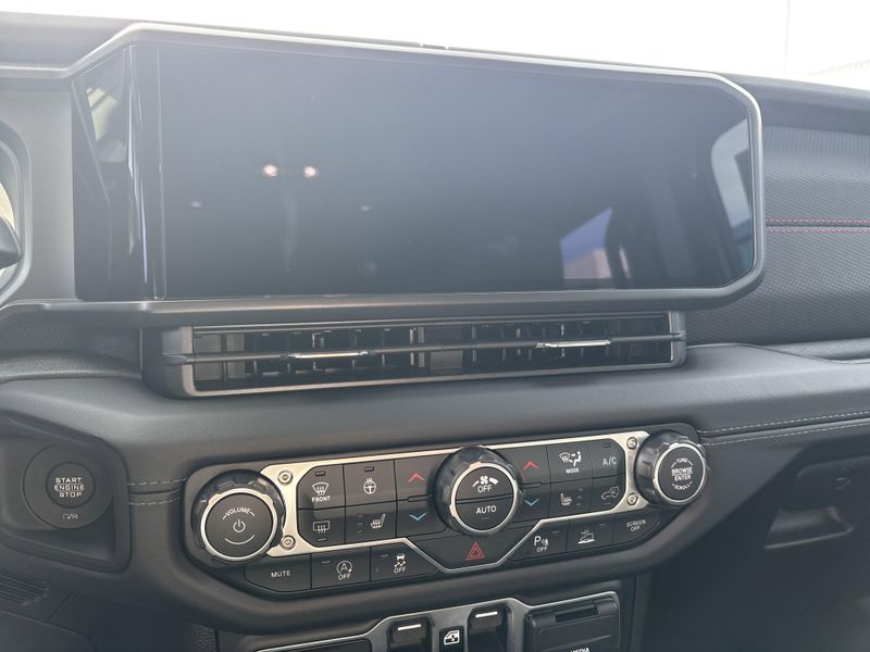 New 2026 Jeep Wrangler 4-door Rubicon XImage 26