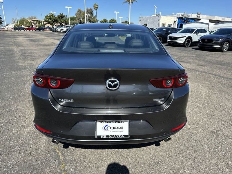2021 Mazda Mazda3 PremiumImage 3