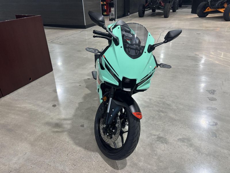 New 2026 Yamaha YZF-R3 ABS Image 10