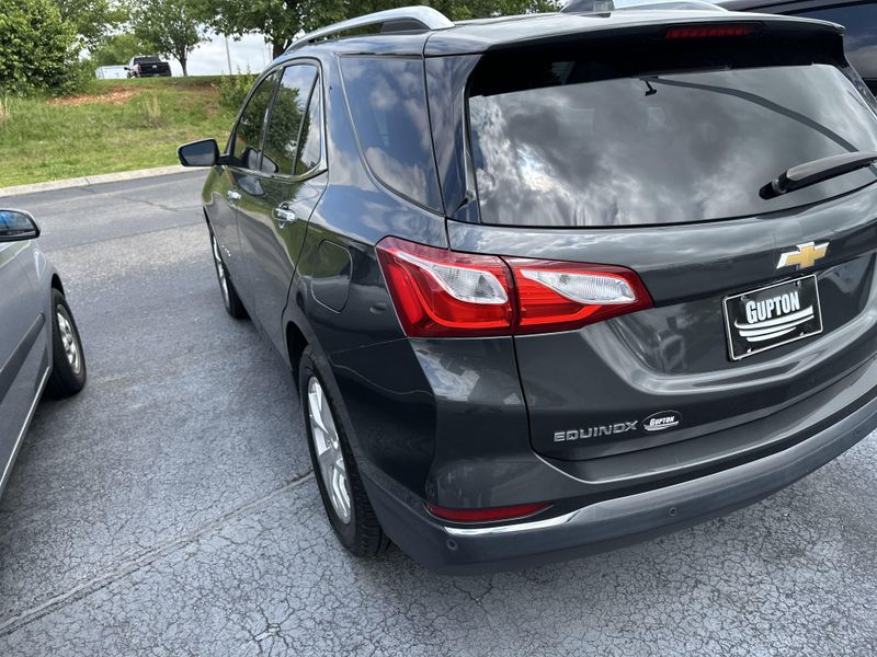2018 Chevrolet Equinox PremierImage 10