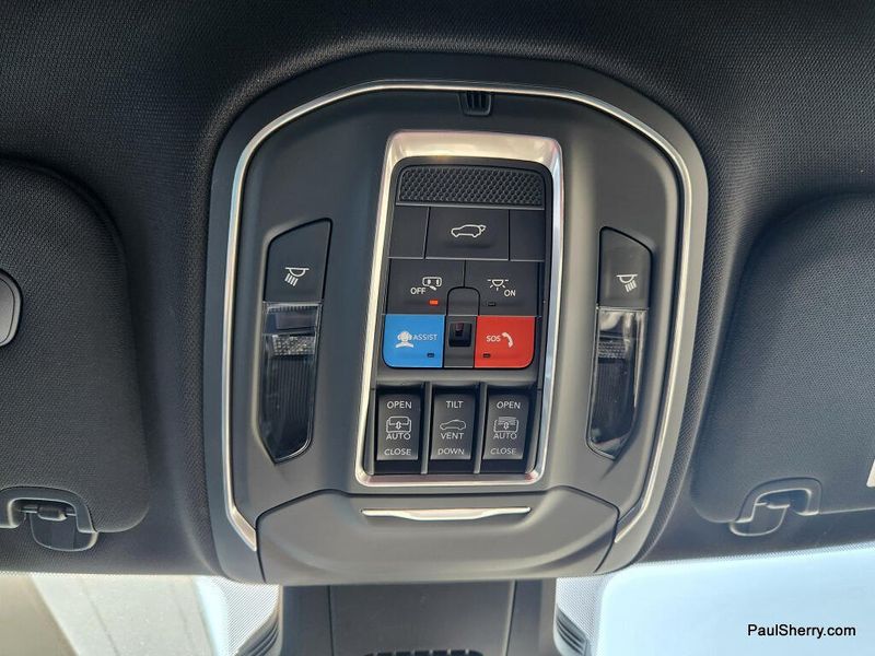 New 2026 Jeep Cherokee Overland 4x4