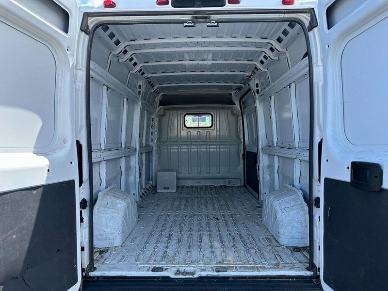 2023 RAM ProMaster 2500 High RoofImage 14