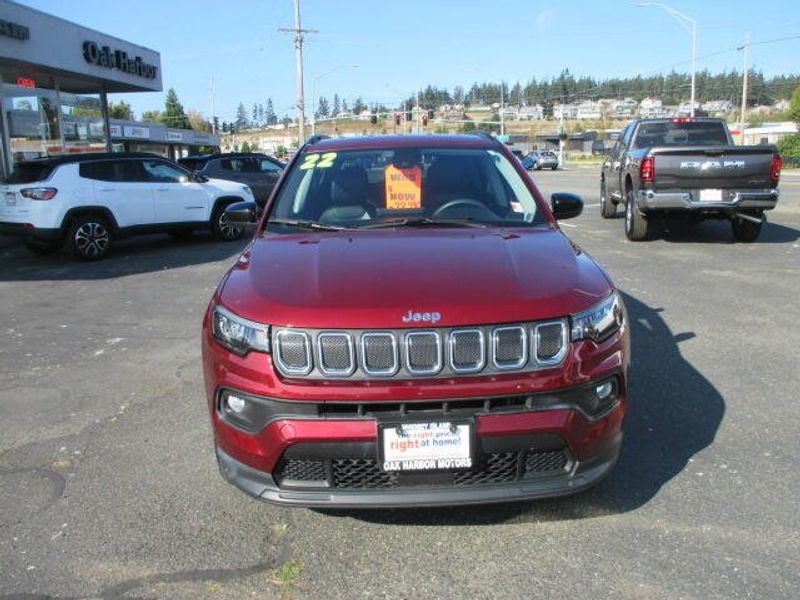 Used 2022 Jeep Compass LatitudeImage 3