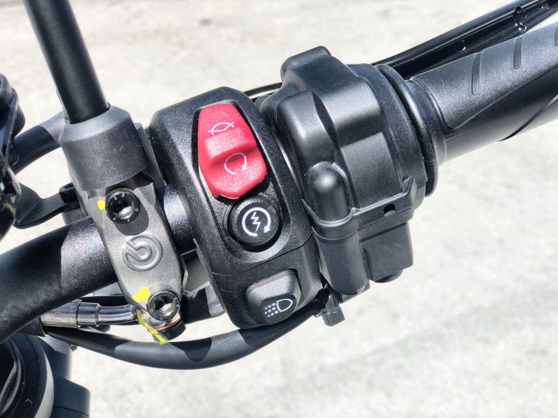 New 2027 Ducati MONSTER 896 Image 10