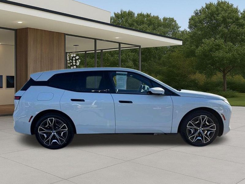 Used 2026 BMW iX xDrive45Image 6
