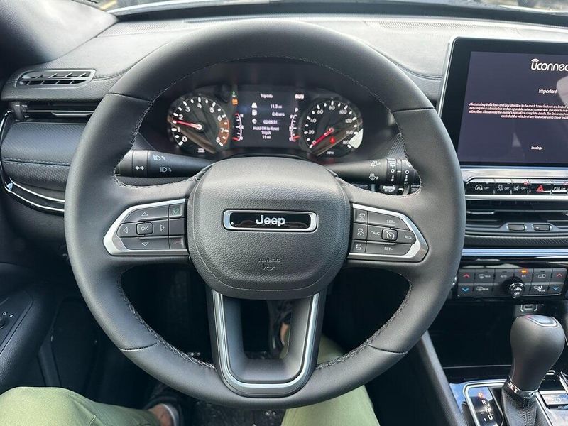 2026 Jeep Compass Limited Altitude photo 2