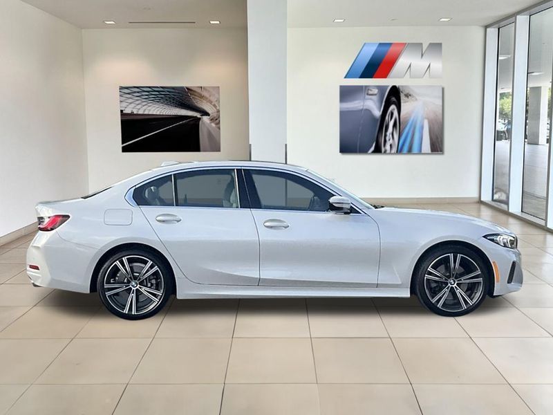 2024 BMW 3 Series 330iImage 9