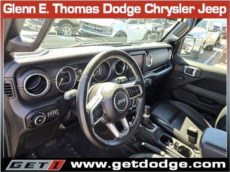 2021 Jeep Wrangler Unlimited Sahara photo 12