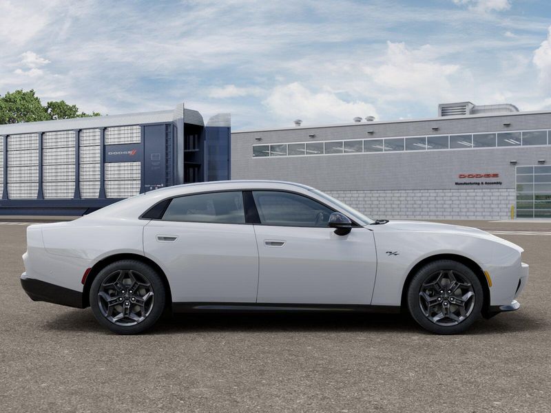 New 2027 Dodge Charger R/T Plus 4-door AwdImage 12