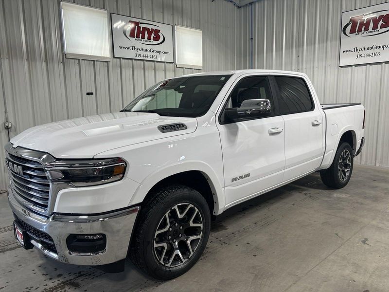 2025 RAM 1500 Laramie Crew Cab 4x4 5