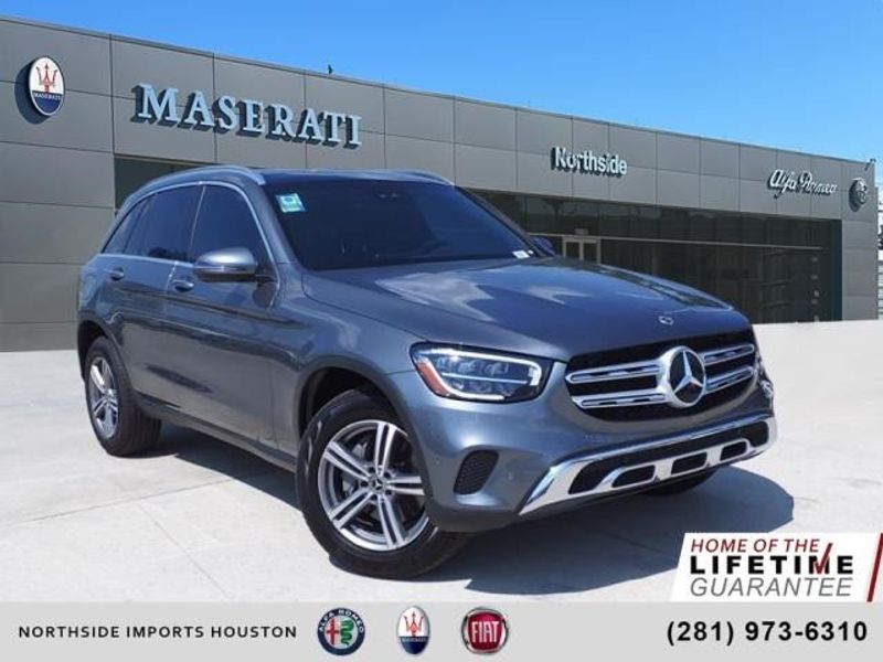 2022 Mercedes-Benz GLC 300 300Image 1