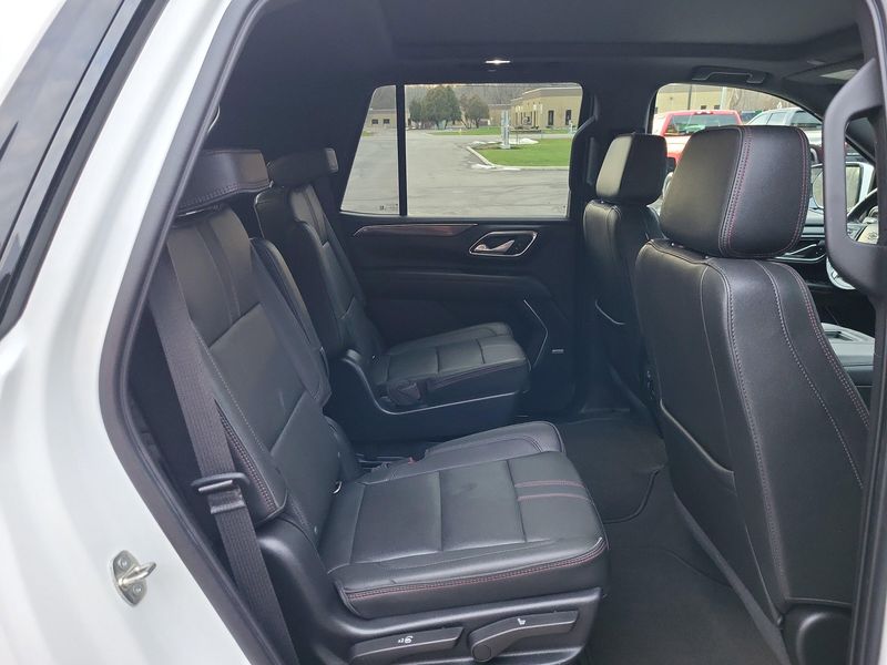 Used 2022 Chevrolet Tahoe RSTImage 17