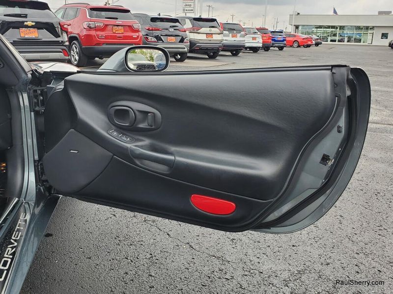 Used 2004 Chevrolet Corvette 