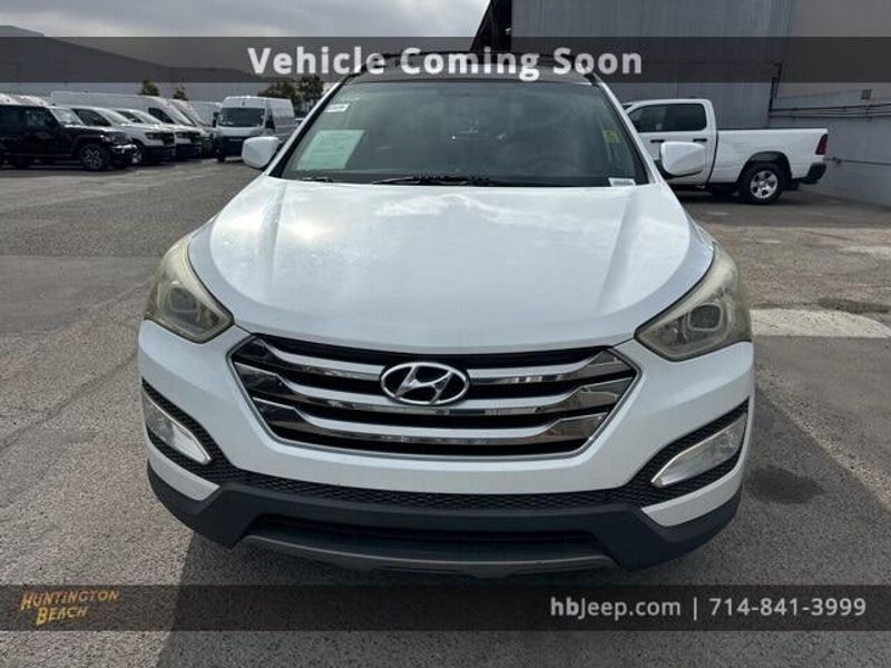 2016 Hyundai Santa Fe Sport 2.4 BaseImage 2