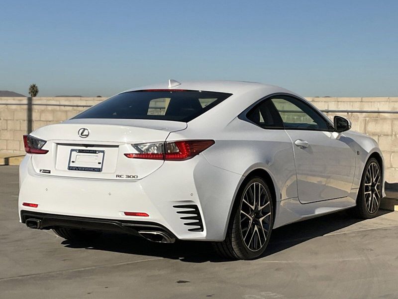 2018 Lexus RC 300Image 12