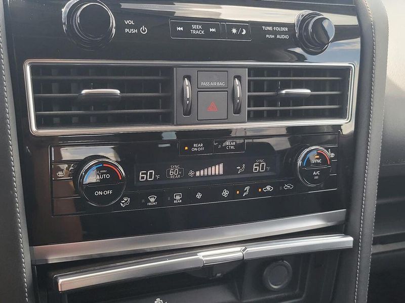 2023 INFINITI QX80 LuxeImage 22