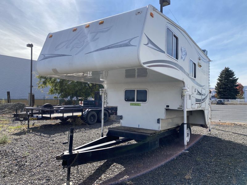 Used 2012 ARCTIC FOX 990 Image 6
