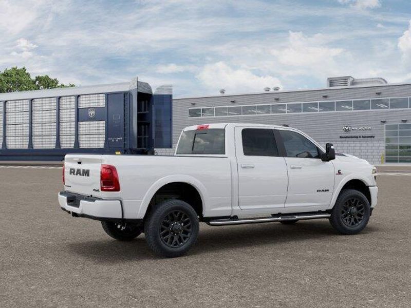 New 2027 RAM 2500 Limited Crew Cab 4x4 6