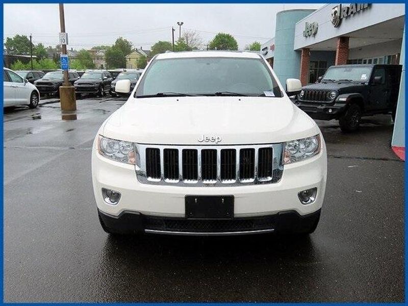 2012 Jeep Grand Cherokee LaredoImage 3