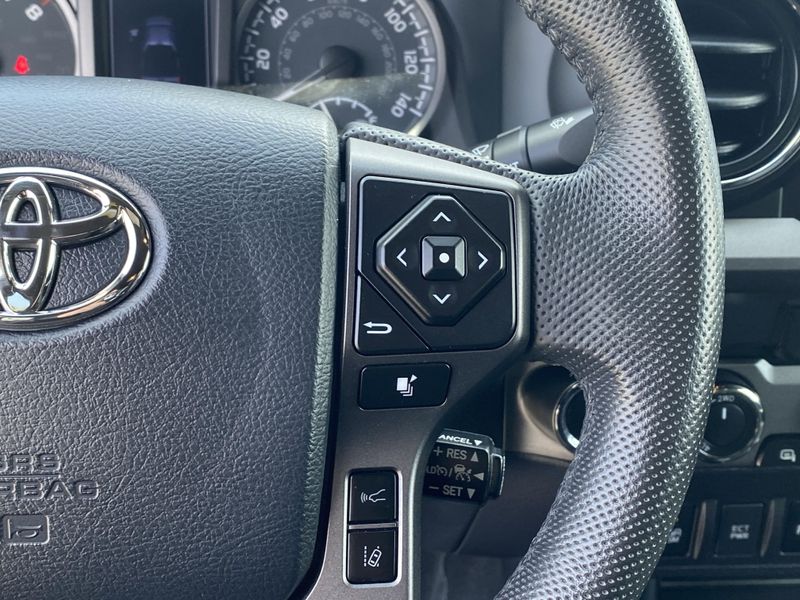 2020 Toyota Tacoma TRD SportImage 31