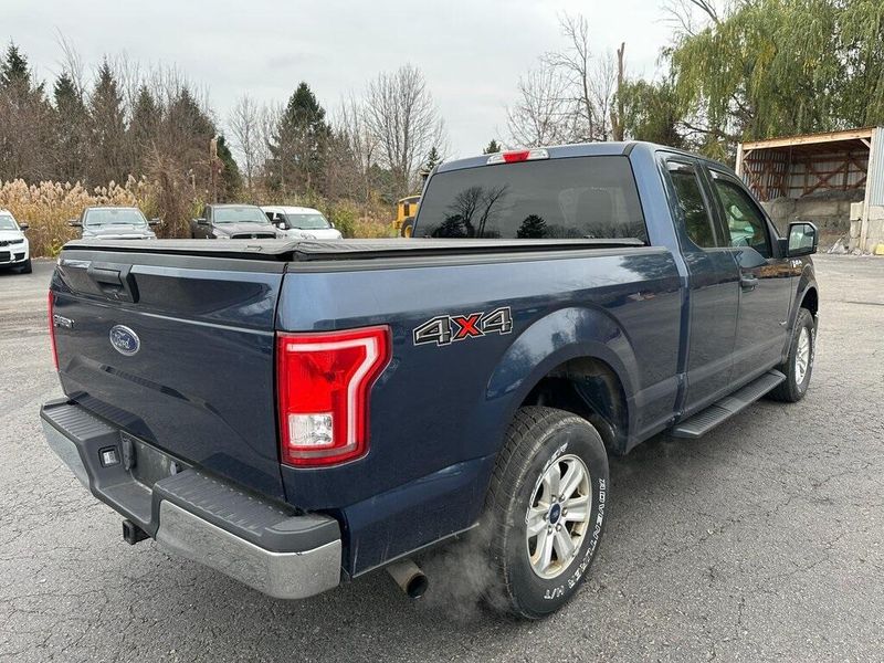 2015 Ford F-150 XLTImage 11