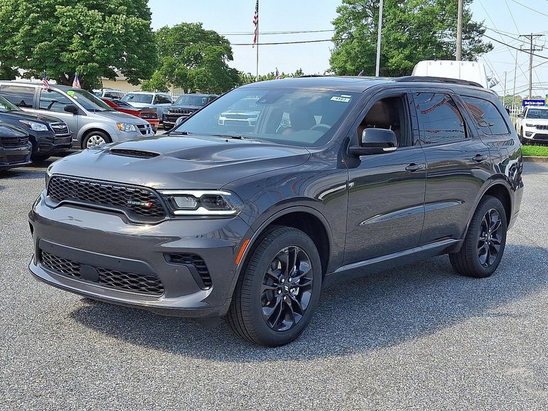2025 Dodge Durango GT Plus photo 2